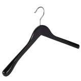 Mantel / kostuumhanger (geknikt) beukenhout zwart gelakt met schouderverbreding Mantel / kostuumhanger (geknikt) beukenhout zwart gelakt met schouderverbreding