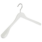 Mantel / kostuumhanger (geknikt) beukenhout wit gelakt met schouderverbreding Mantel / kostuumhanger (geknikt) beukenhout wit gelakt met schouderverbreding