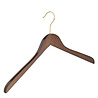 DE KLEDINGHANGER GIGANT Blouse / shirthanger beukenhout walnoten gebeitst met messinghaak DE KLEDINGHANGER GIGANT Blouse / shirthanger beukenhout walnoten gebeitst met messinghaak