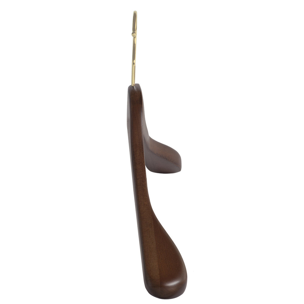 DE KLEDINGHANGER GIGANT Mantel / kostuumhanger (geknikt) beukenhout walnoten gebeitst met messinghaak en schouderverbreding DE KLEDINGHANGER GIGANT Mantel / kostuumhanger (geknikt) beukenhout walnoten gebeitst met messinghaak en schouderverbreding