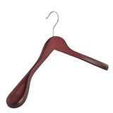 DE KLEDINGHANGER GIGANT Mantel / kostuumhanger (geknikt) beukenhout mahonie gebeitst met schouderverbreding