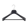 DE KLEDINGHANGER GIGANT Mantel / kostuumhanger (gebogen) kunststof zwart met schouderverbreding en broeklat DE KLEDINGHANGER GIGANT Mantel / kostuumhanger (gebogen) kunststof zwart met schouderverbreding en broeklat