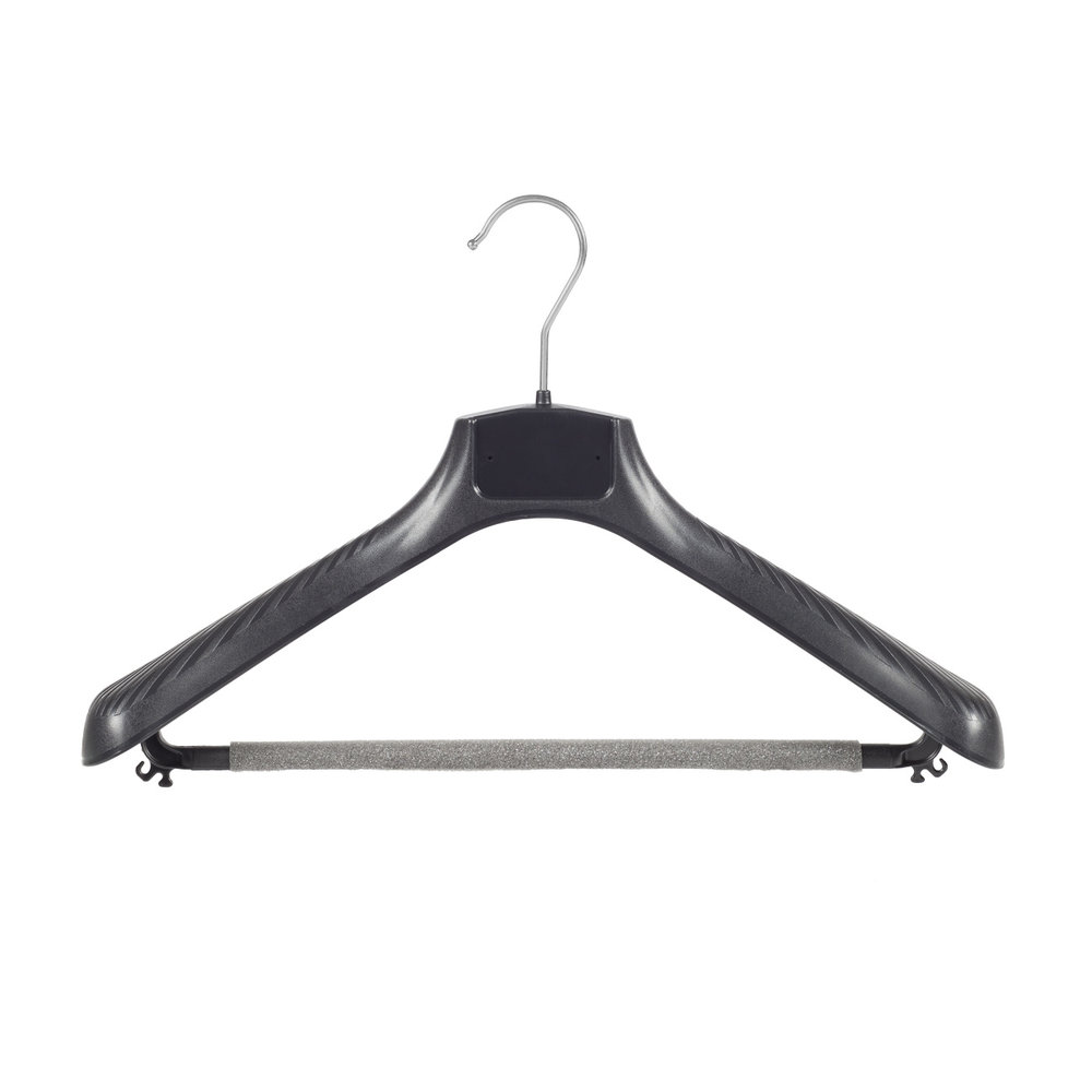 Mantel / kostuumhanger (gebogen) kunststof zwart met schouderverbreding en anti-slip broeklat (2 mm schuim)