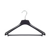 DE KLEDINGHANGER GIGANT Mantel / kostuumhanger (gebogen) kunststof zwart met schouderverbreding en broeklat DE KLEDINGHANGER GIGANT Mantel / kostuumhanger (gebogen) kunststof zwart met schouderverbreding en broeklat