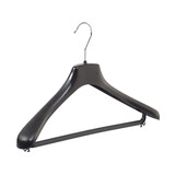 Mantel / kostuumhanger (gebogen) kunststof zwart met schouderverbreding en broeklat
