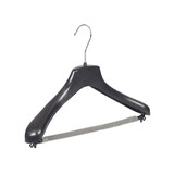Mantel / kostuumhanger (gebogen) kunststof zwart met schouderverbreding en anti-slip broeklat (2 mm schuim)