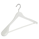DE KLEDINGHANGER GIGANT Mantel / kostuumhanger (geknikt) beukenhout wit gelakt met schouderverbreding en anti-slip broeklat DE KLEDINGHANGER GIGANT Mantel / kostuumhanger (geknikt) beukenhout wit gelakt met schouderverbreding en anti-slip broeklat