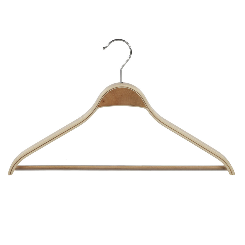 Mantel / kostuumhanger berkenhout naturel gelakt met schouderverbreding en anti-slip broeklat, 42 cm Mantel / kostuumhanger berkenhout naturel gelakt met schouderverbreding en anti-slip broeklat, 42 cm