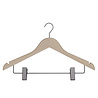 DE KLEDINGHANGER GIGANT Blouse / shirthanger (vlak) beukenhout naturel ongelakt met canon gun haak, rokinkepingen en anti-slip knijpers DE KLEDINGHANGER GIGANT Blouse / shirthanger (vlak) beukenhout naturel ongelakt met canon gun haak, rokinkepingen en anti-slip knijpers