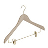 DE KLEDINGHANGER GIGANT Blouse / shirthanger (geknikt) beukenhout naturel ongelakt met messinghaak en anti-slip knijpers DE KLEDINGHANGER GIGANT Blouse / shirthanger (geknikt) beukenhout naturel ongelakt met messinghaak en anti-slip knijpers