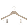DE KLEDINGHANGER GIGANT Blouse / shirthanger (vlak) beukenhout naturel ongelakt met mat nikkel haak en anti-slip knijpers DE KLEDINGHANGER GIGANT Blouse / shirthanger (vlak) beukenhout naturel ongelakt met mat nikkel haak en anti-slip knijpers