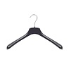 Mantel / kostuumhanger kunststof zwart met schouderverbreding, 45 cm Mantel / kostuumhanger kunststof zwart met schouderverbreding, 45 cm