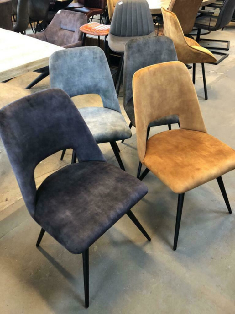 WK Home Stoel Moon in 4 kleuren Velvetstof en draaibaar