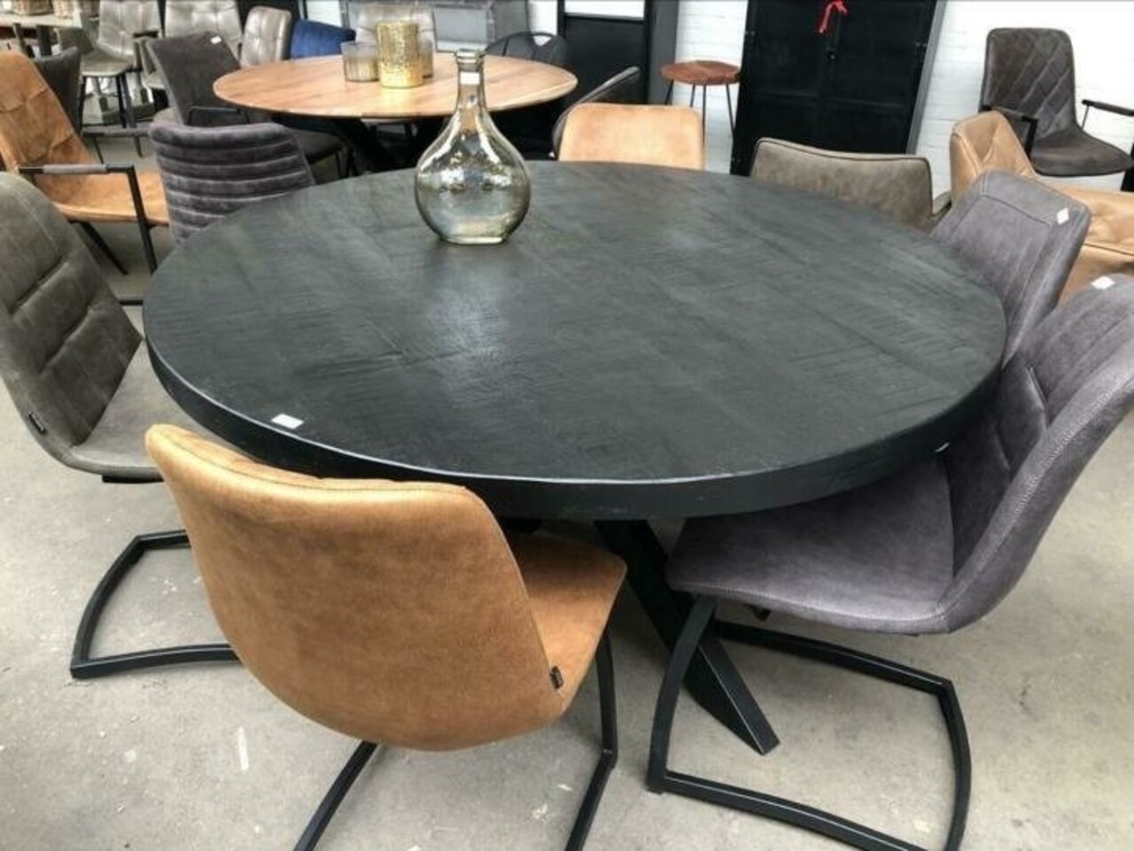 WK Home Ronde eettafel 120 Preto zwart mangohout
