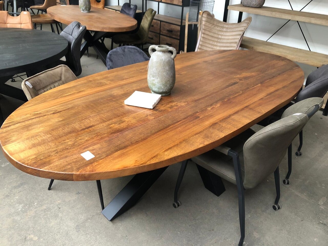 WK Home Ovaal 240 Massief mangohout