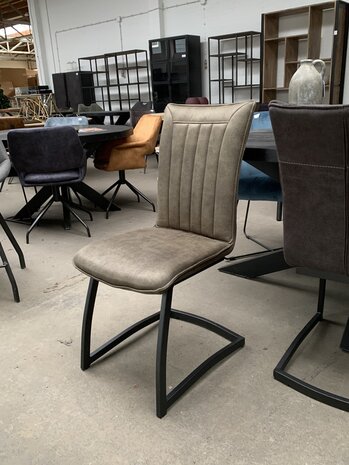 WK Home Stoel Olivia3 kleuren