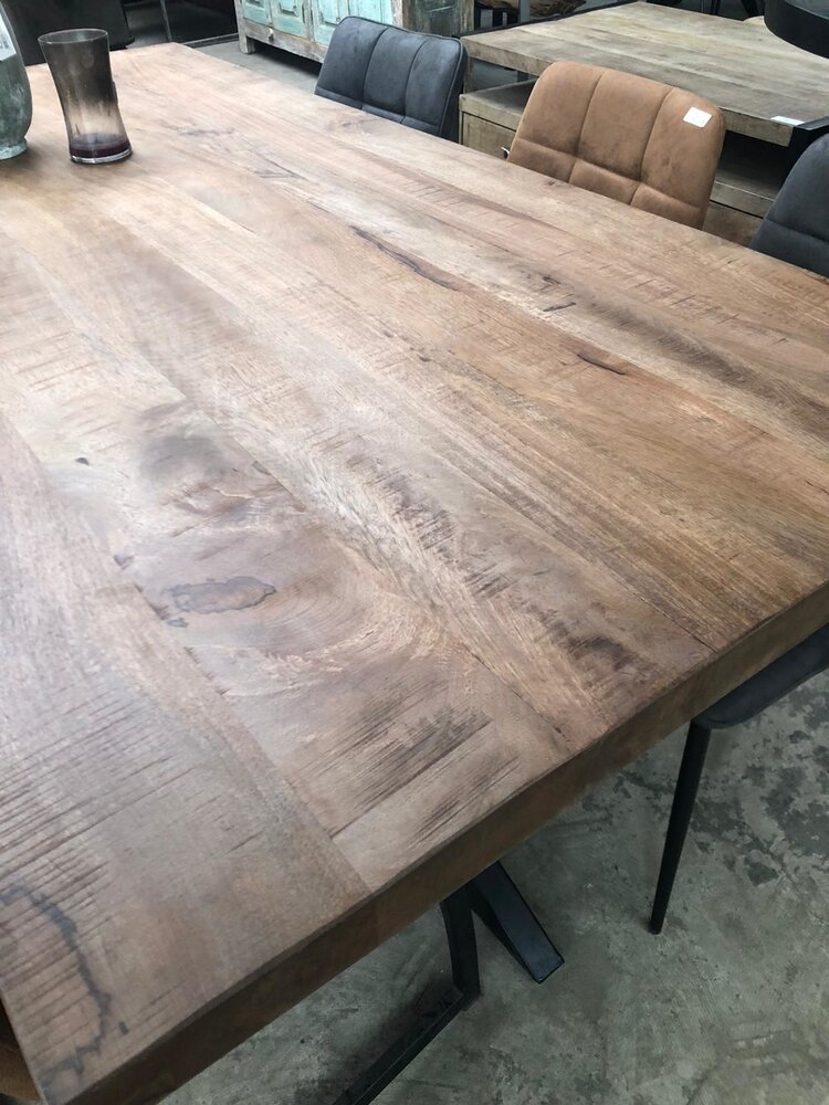 WK Home Eettafel Vigo brown mango spinpoot 200