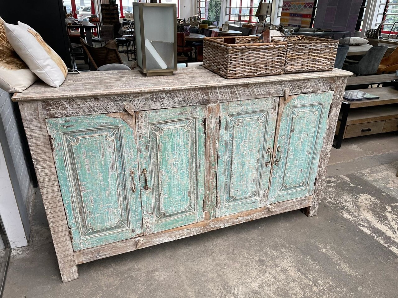 WK Home Dressoir India WK Home Dressoir India