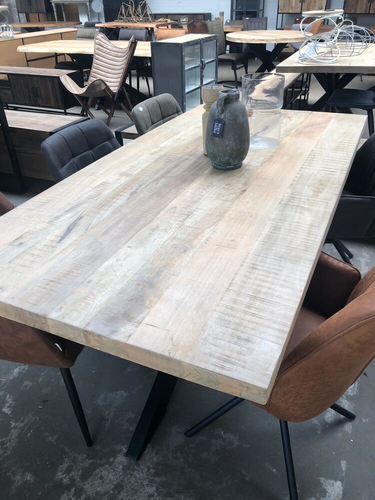 WK Home Eettafel Vigo natural mango spinpoot 180 & 200