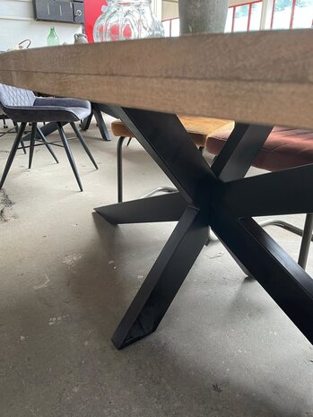 WK Home Ovale eettafel 180 Strong