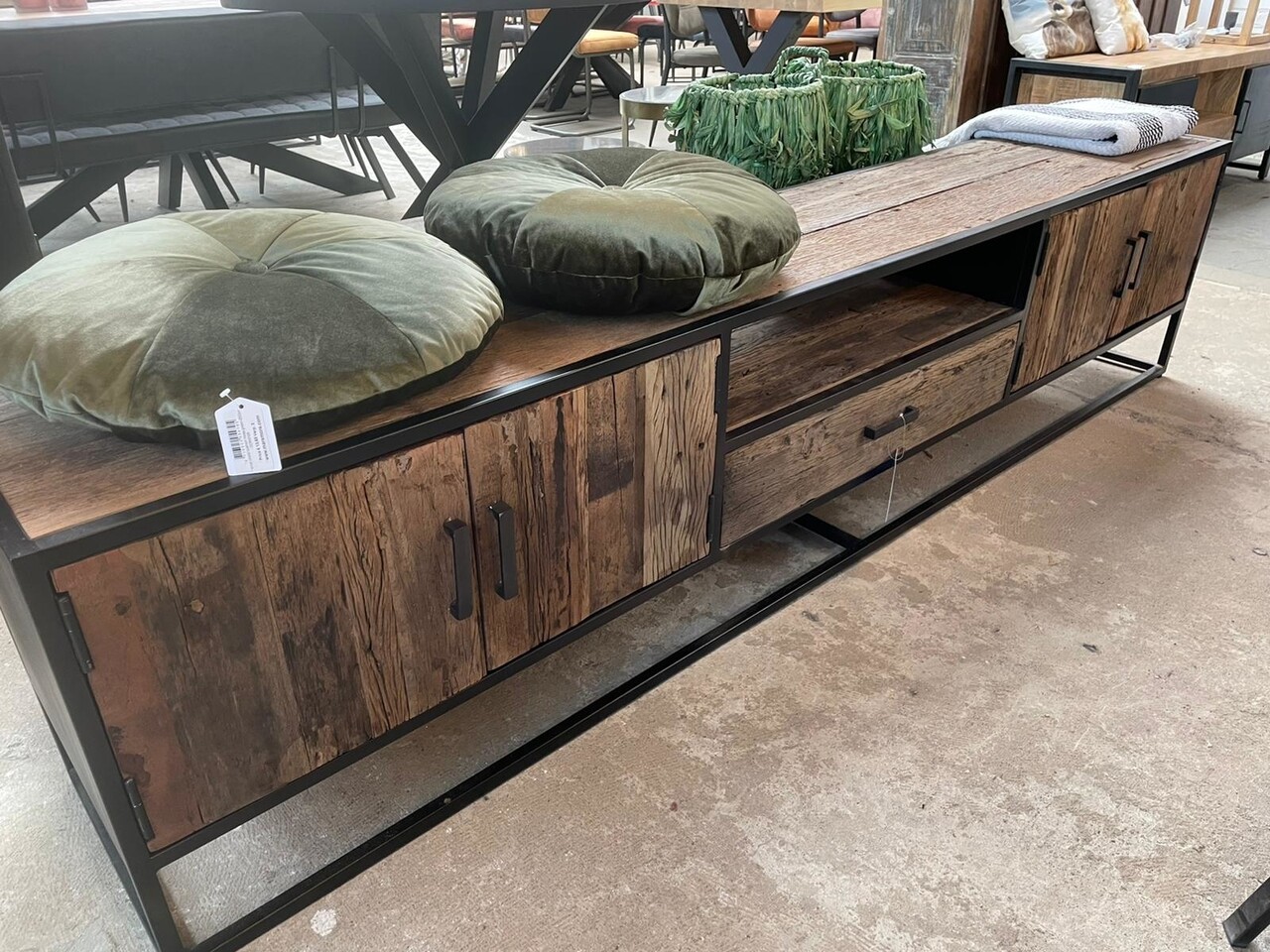 WK Home TV meubel dakota 240