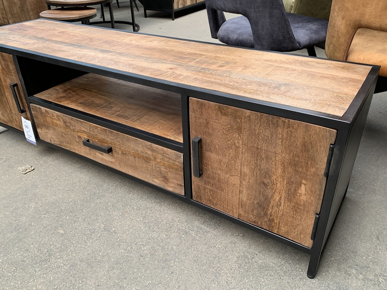 WK Home TV meubel 150 mango brown