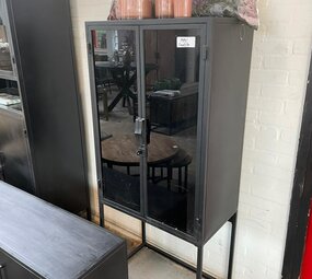 WK Home Vitrinekast zwart WK Home Vitrinekast zwart