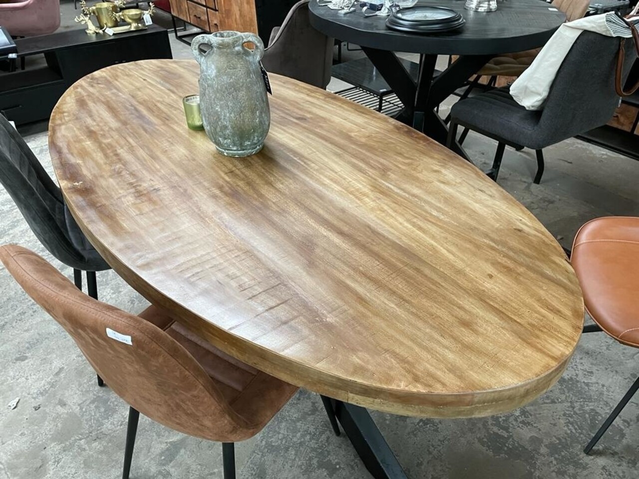 WK Home Eettafel ovaal mango hout 180 x 90 cm