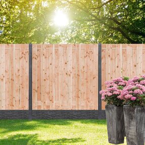 Gervé Hout Beton Schutting Douglas | 180x180 cm | Nostalgiemotief onderplaat | Betonpalen | 3 kleuren