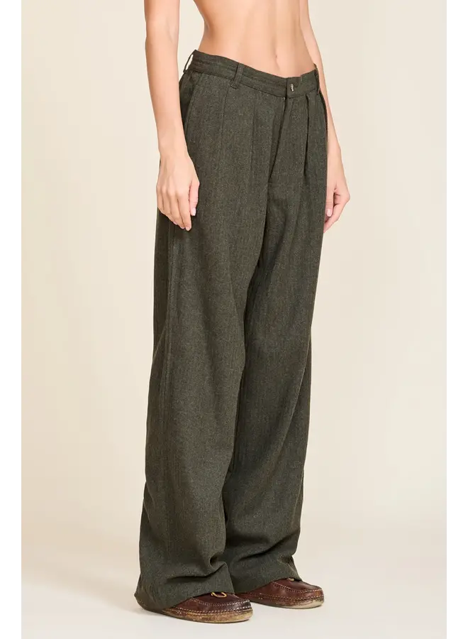 Double Pleat Wideleg Pants in Dark Olive