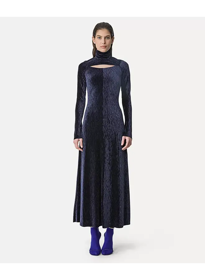 Long dress in crushed velvet in Night Fall