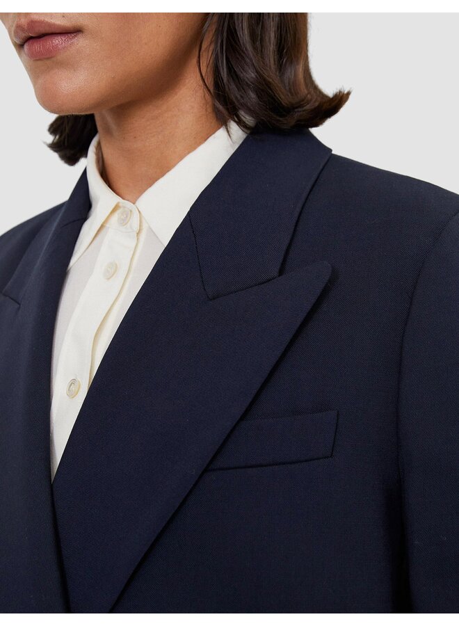 Tailoring Wool Stretch Jaden Jacket in Navy