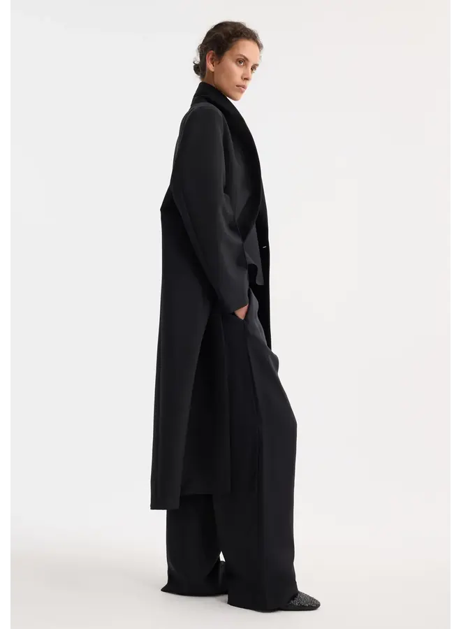 Signature Opera Coat - Black