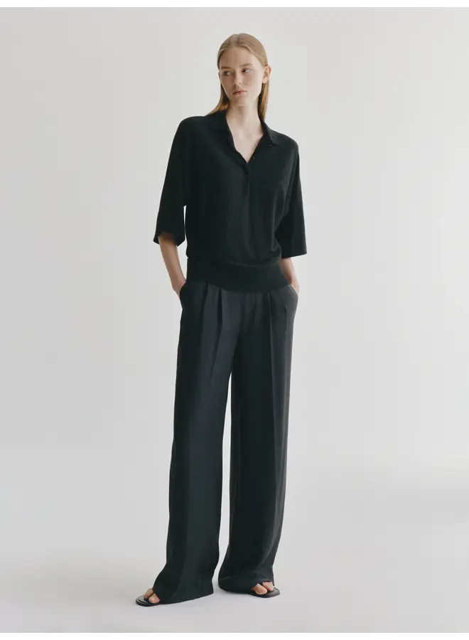 The Norie Sweater - Black