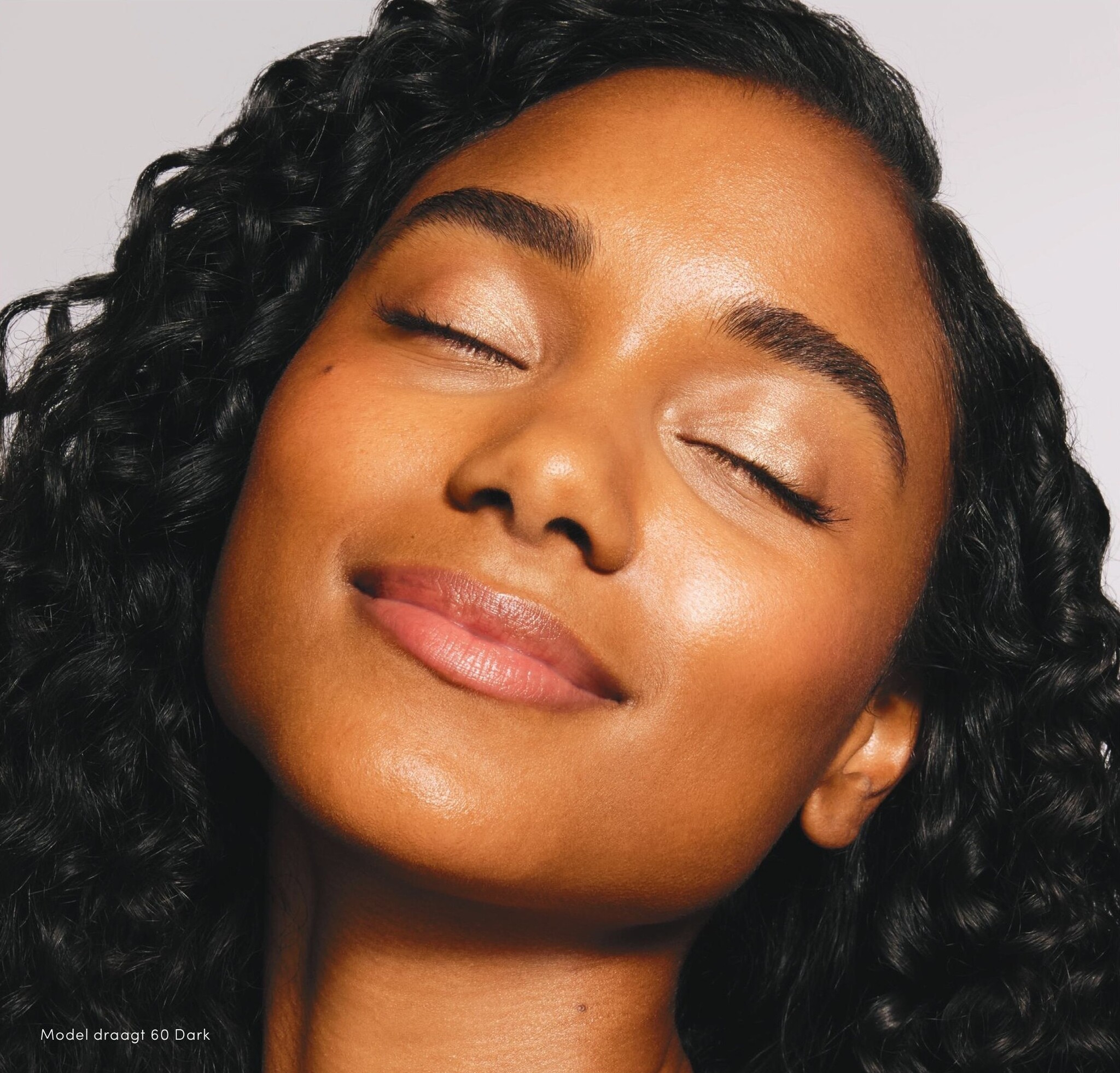 jane iredale model with tinted skin