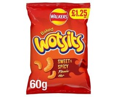 Walkers Chips WotSits Crunchy Flamin’Hot Sweet & Spicy 96gr