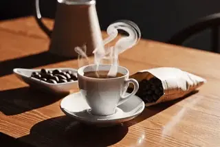 Wat drink jij vandaag? De keuze tussen koffiebonen, gemalen koffie, pads, capsules of oploskoffie