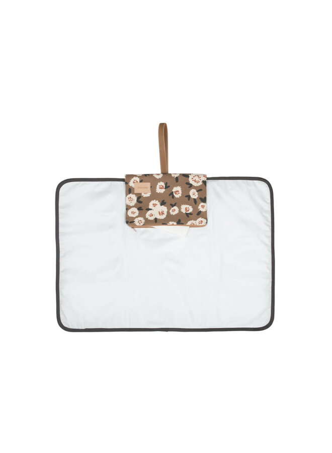 Hyde Park Waterproof Changing Pad - Camelia  - Nobodinoz