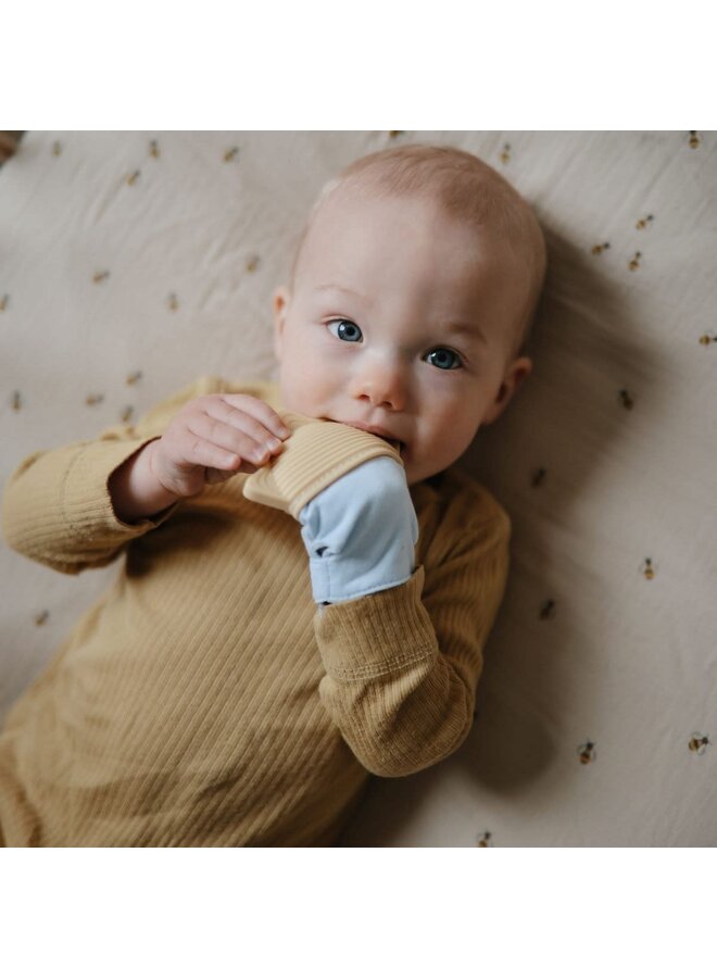 Teething Mitten - Sunshine - Mushie
