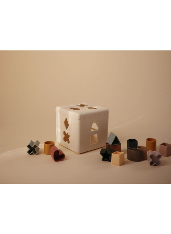 Shape Sorting Box - Mushie