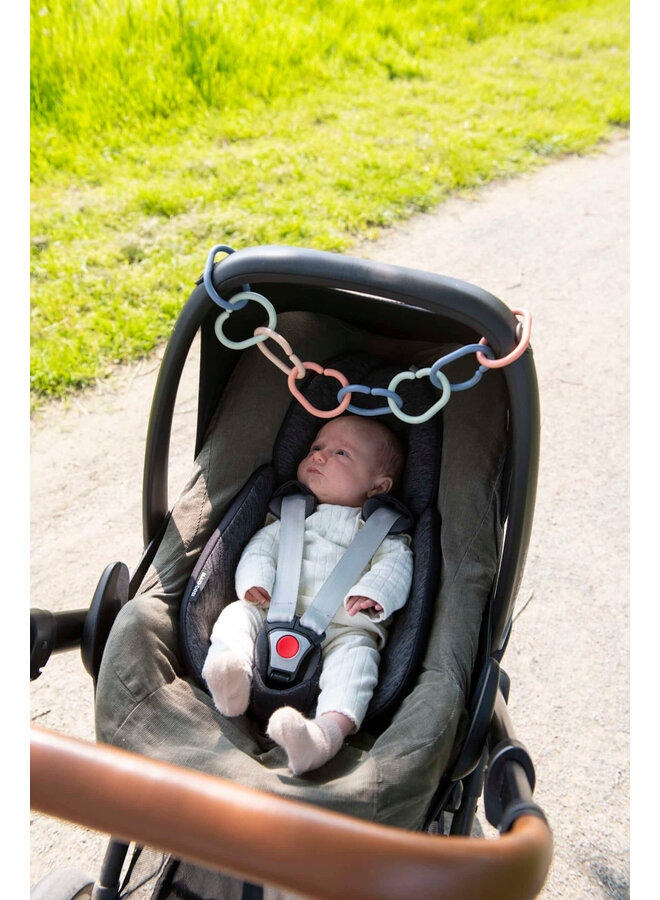 Wonder Loops - Baby On The Move