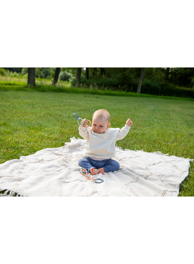 Wonder Loops - Baby On The Move