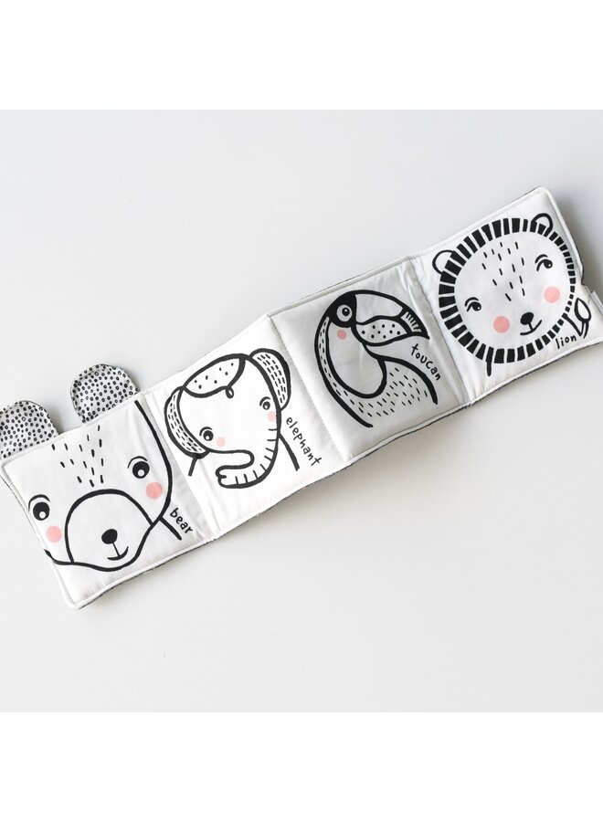 Zacht Boekje - Friendly Faces Wild - Wee Gallery