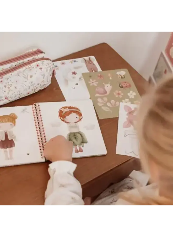 Aankleed- en stickerboek Fairy Garden - Little Dutch