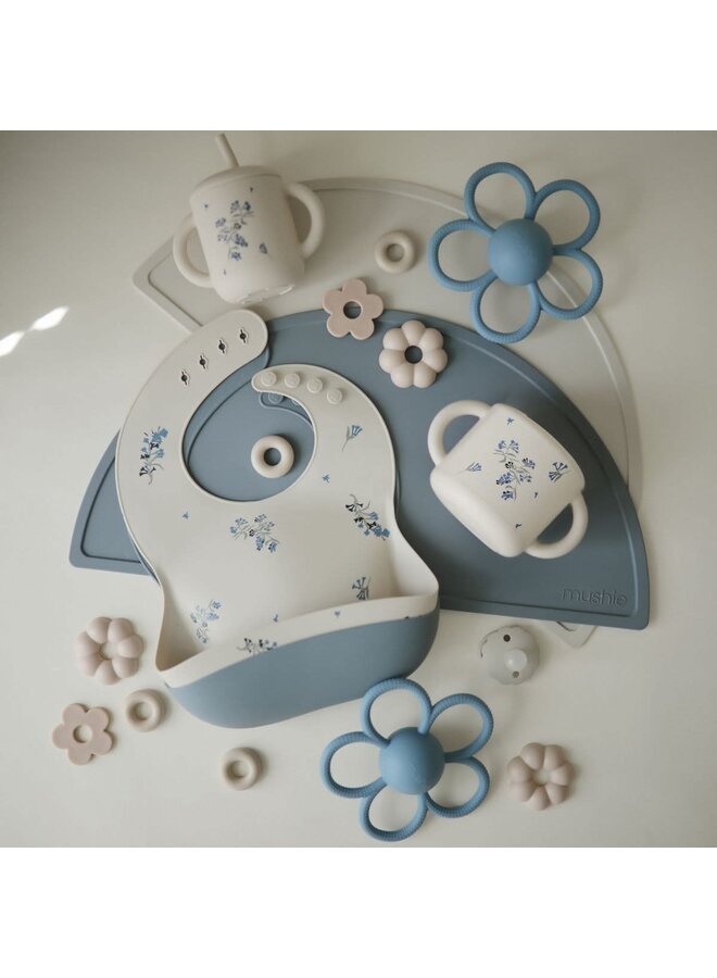 Rattle Daisy Teether - Faded Denim - Mushie