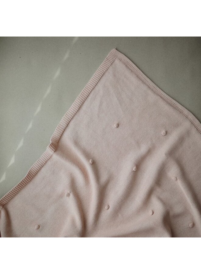 Gebreid deken - Textured Dots Blush - Mushie