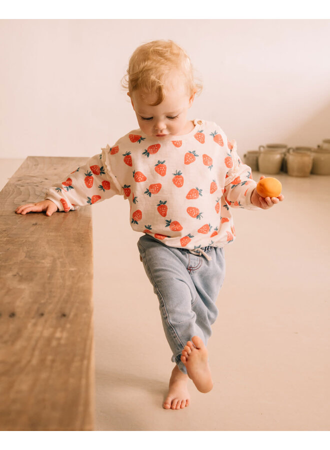BB Strawberry Sweatshirt - Cream Pink - Buho