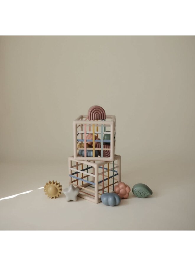 Elastic Shape Sorter - Mushie