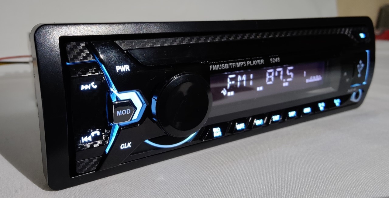 Autoradio met Bluetooth, CD, SD, USB,SUB en FM/DAB Radio 4x 75