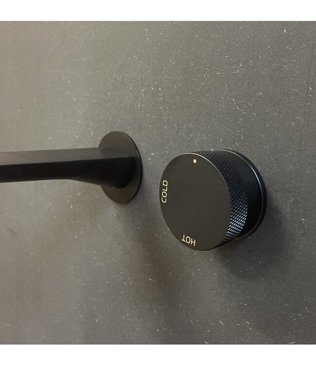 Como Wastafelkraan inbouw Mood 60 mat zwart met vierkant 21 cm uitloop